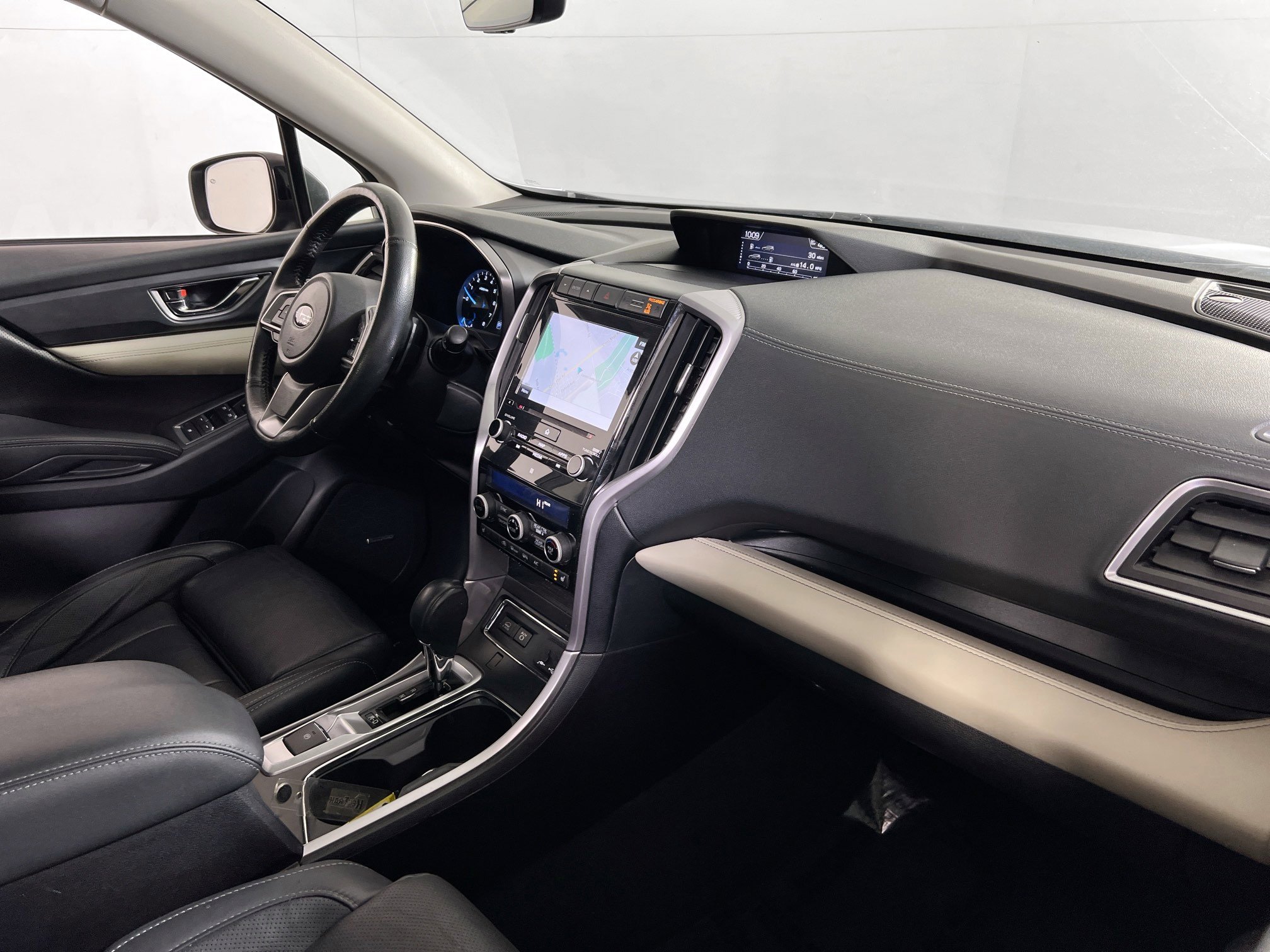 Used 2022 Subaru Ascent Limited w/ Technology Package image 30