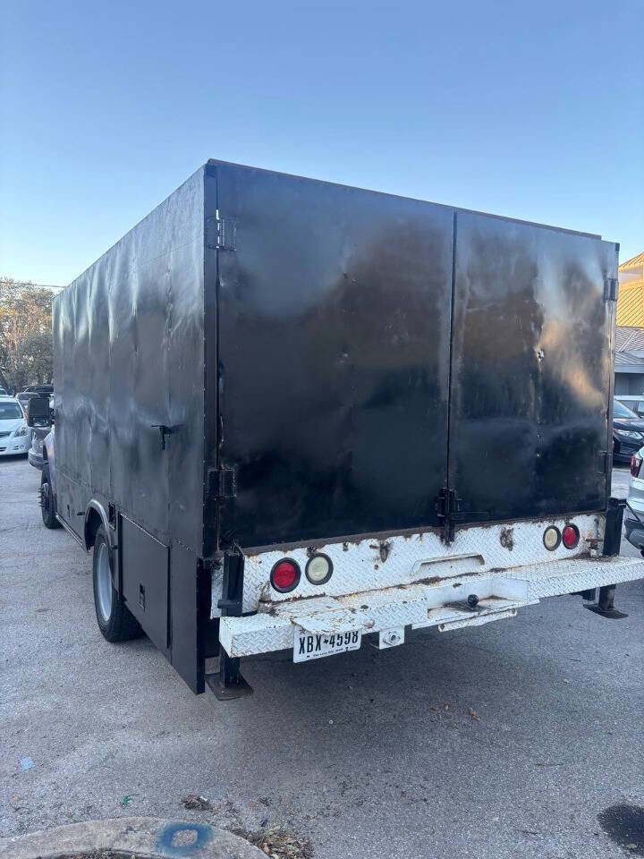 Used 2009 Ford F450 2WD Regular Cab Super Duty image 14