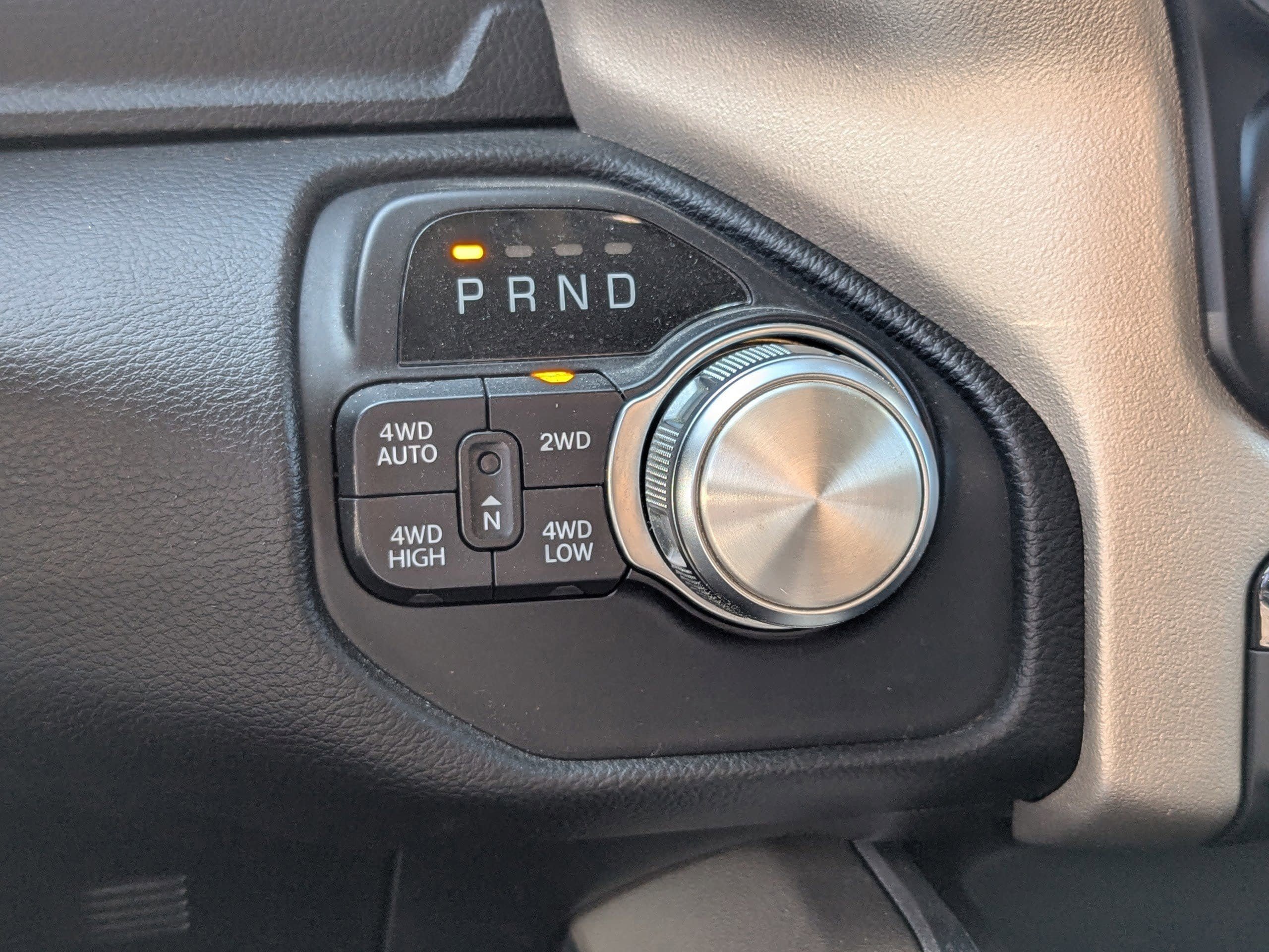 Used 2020 RAM 1500 Laramie AWD/4WD image 23