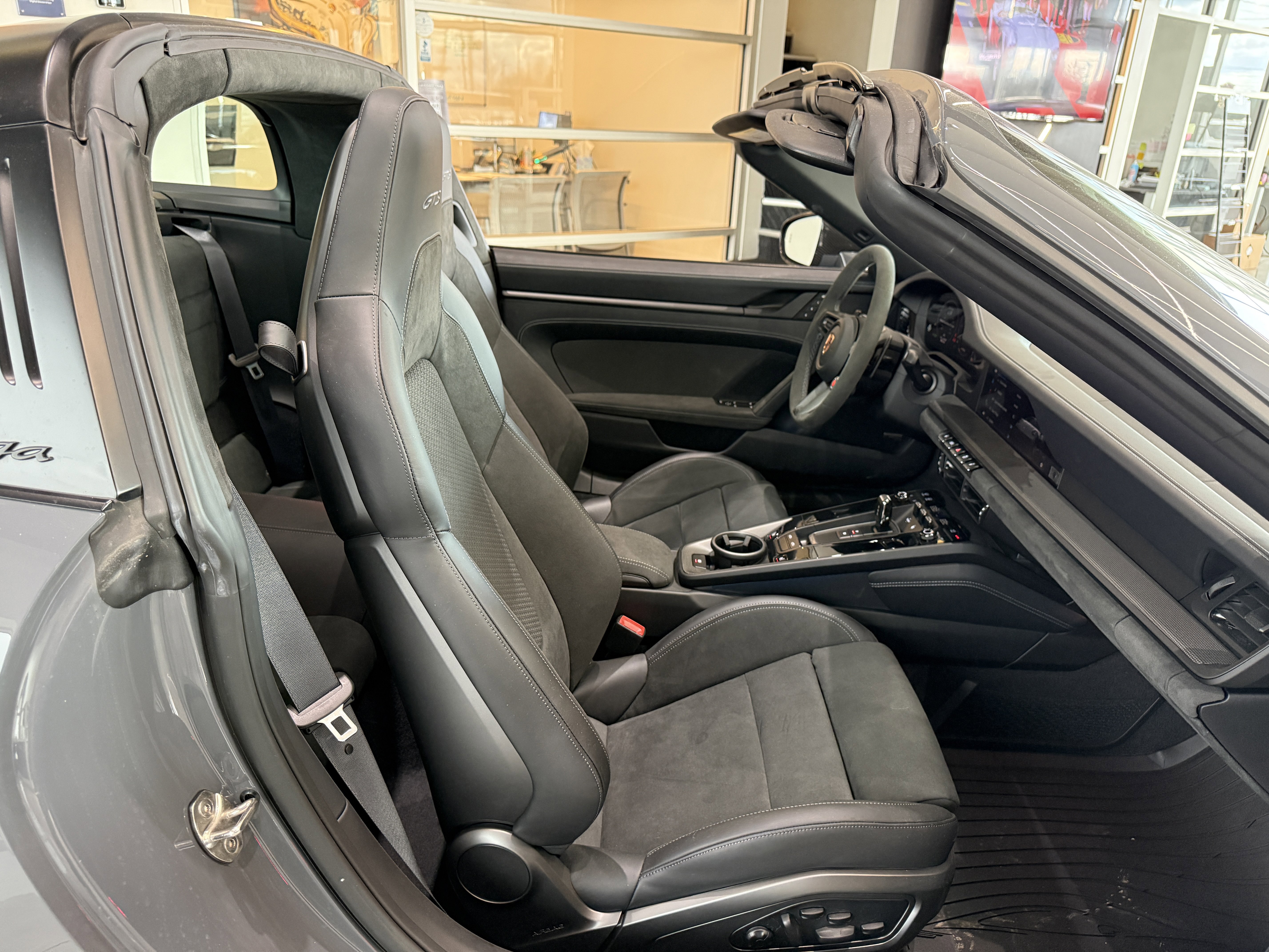 Used 2026 Porsche 911 Targa 4 GTS image 32