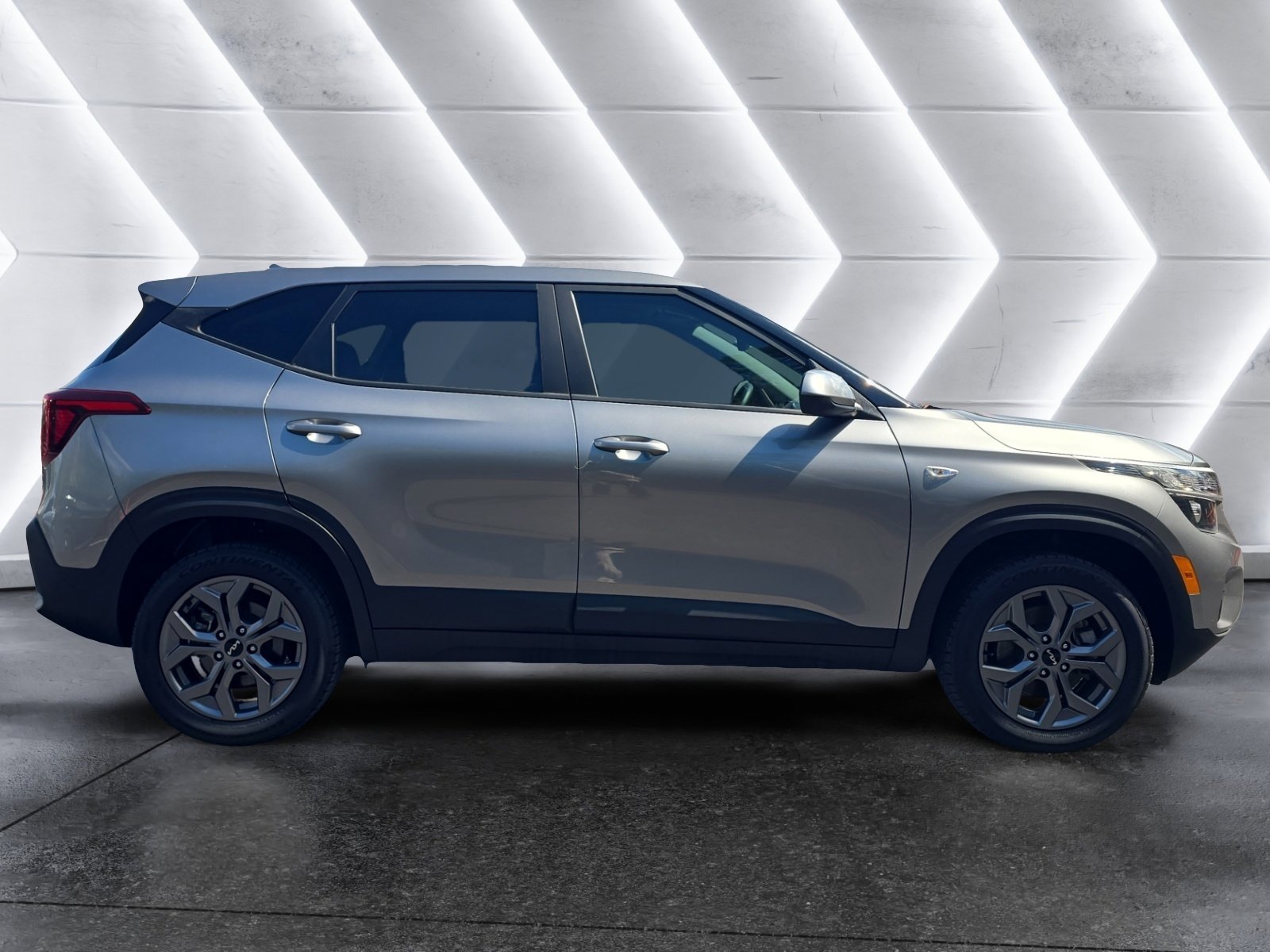 Used 2024 Kia Seltos LX image 6