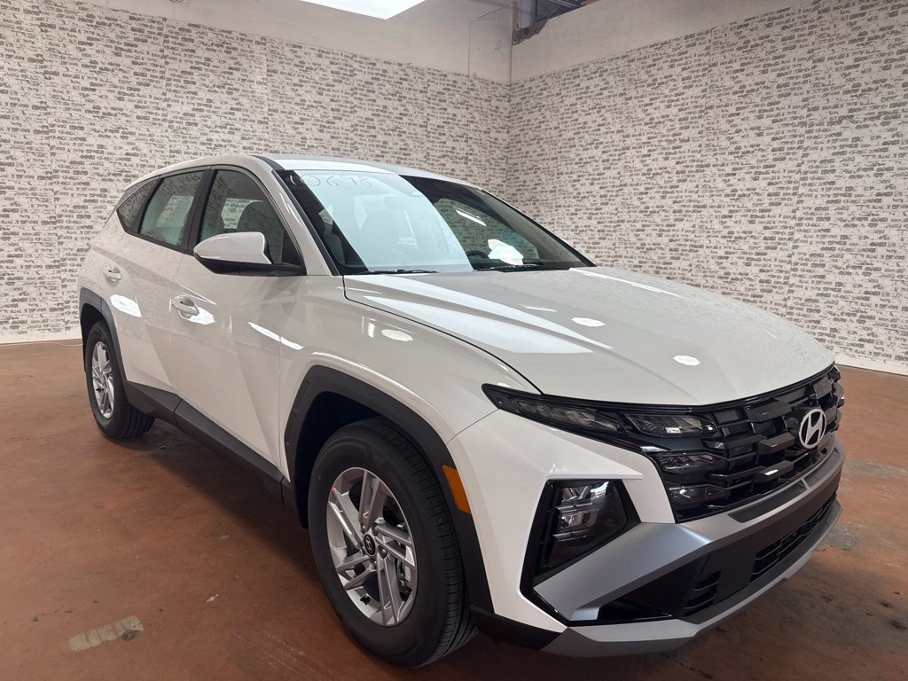 New 2026 Hyundai Tucson SE