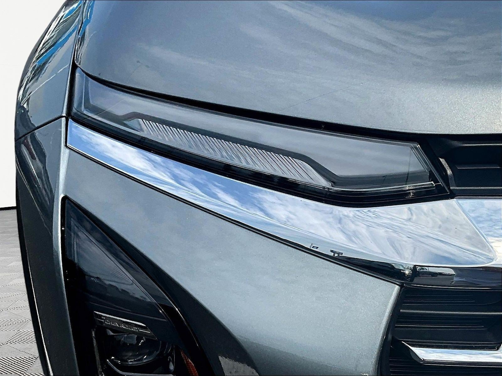 New 2027 Chevrolet Equinox LT w/ Safety and Technology Package AWD/4WD image 4