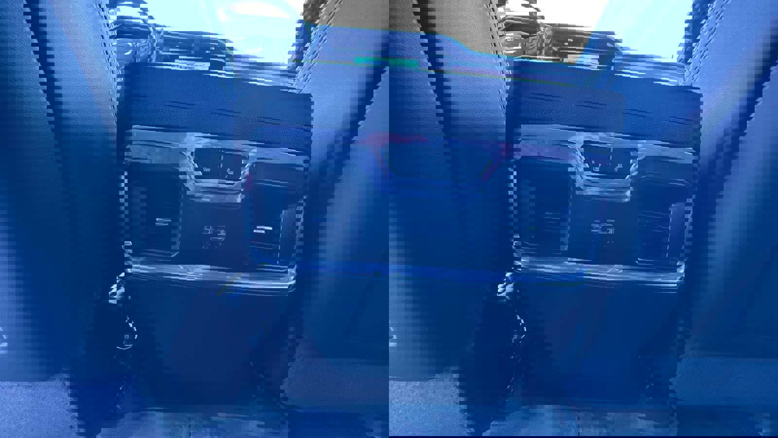 Used 2024 GMC Sierra 3500 Denali Ultimate image 37