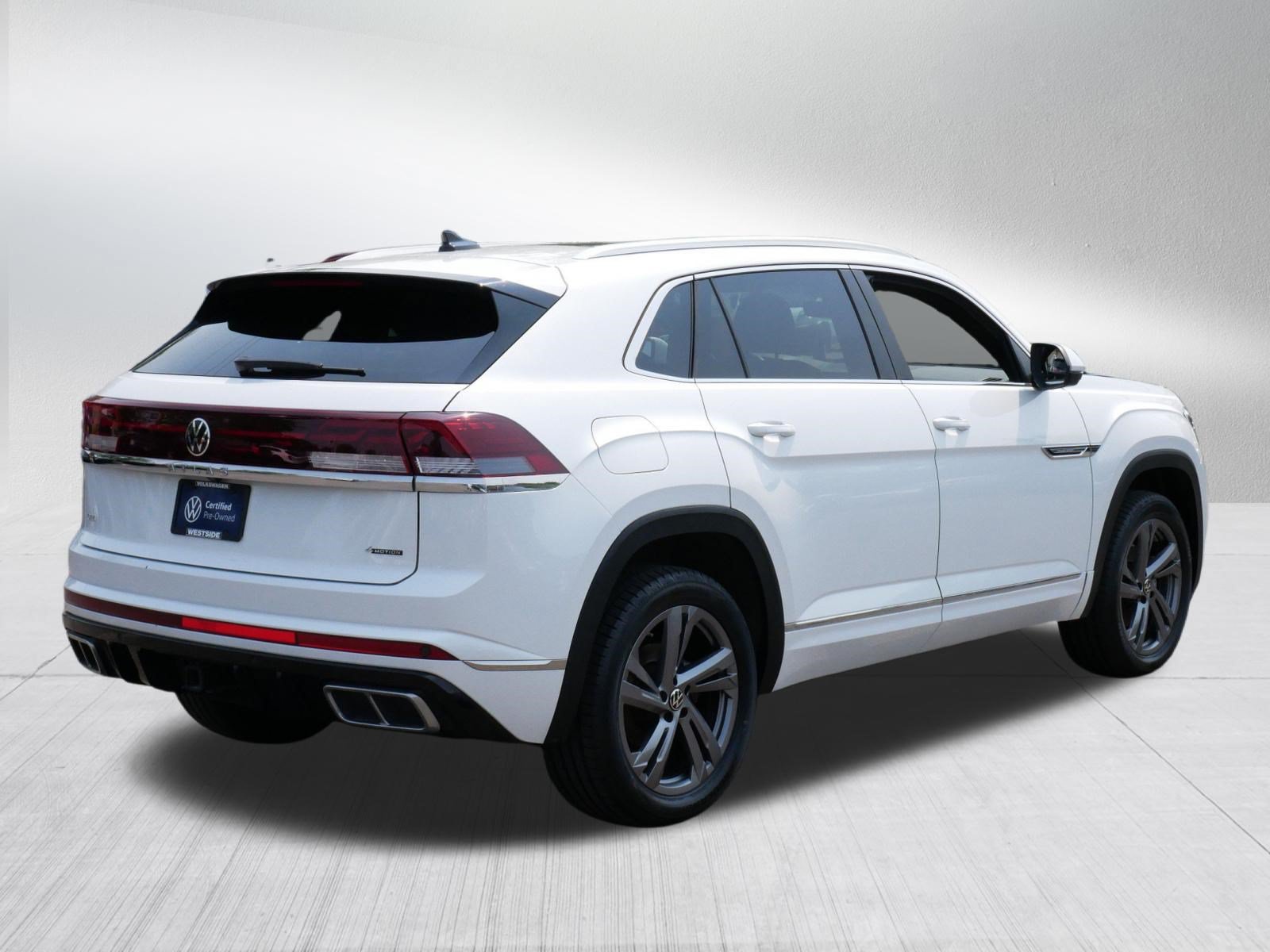 Certified 2024 Volkswagen Atlas Cross Sport SEL R-Line AWD/4WD image 7