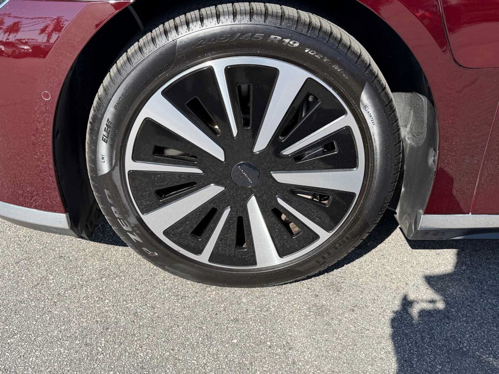 Used 2023 Lucid Air Touring AWD/4WD image 32