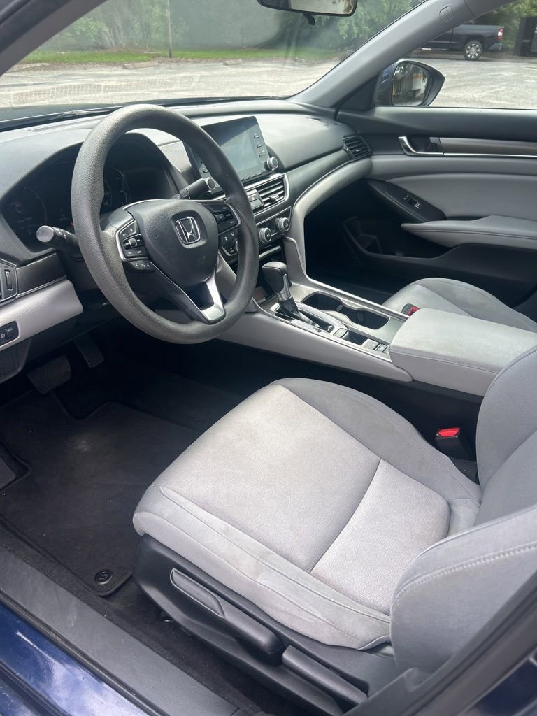 Used 2019 Honda Accord LX image 5