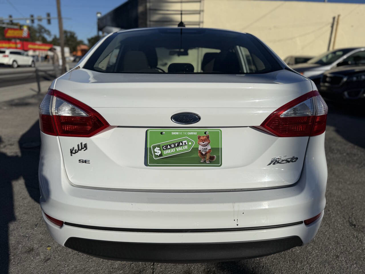 Used 2017 Ford Fiesta SE image 6