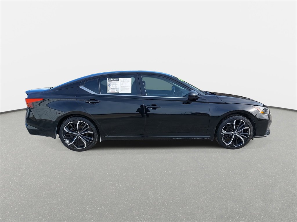 Used 2023 Nissan Altima 2.5 SR image 4