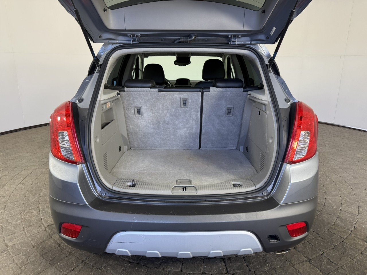 Used 2014 Buick Encore Convenience FWD image 7