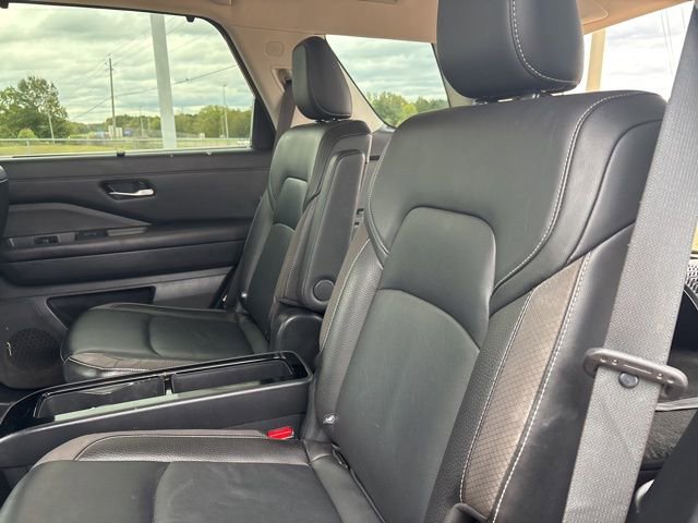 Used 2023 Nissan Pathfinder SL w/ SL Premium Package image 19