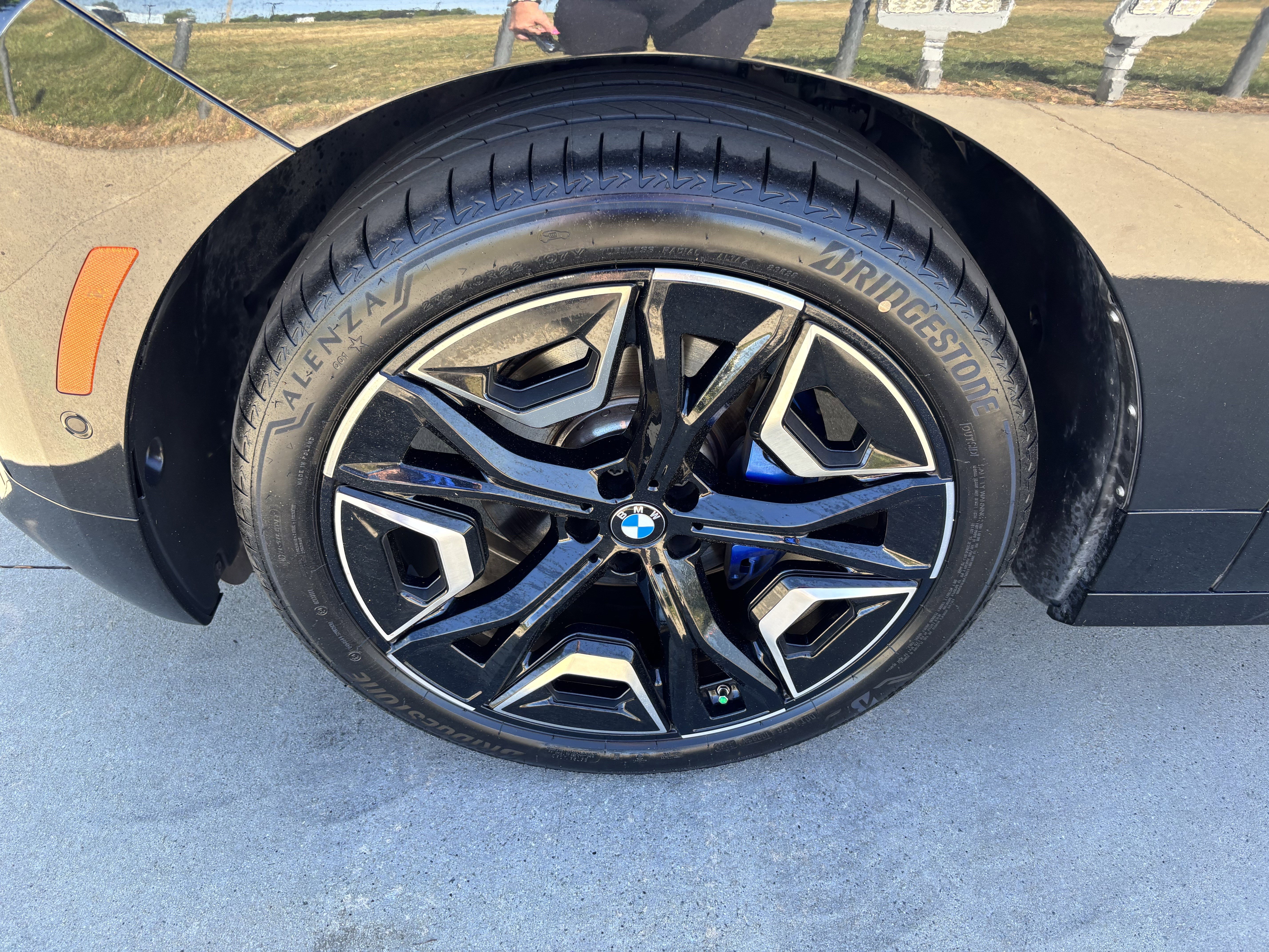 Certified 2023 BMW iX M60 w/ Executive Package AWD/4WD image 13