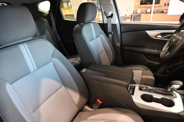 Used 2024 Chevrolet Blazer LT w/ Convenience Package image 8