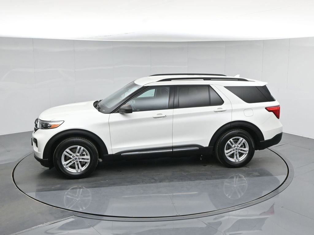 Certified 2022 Ford Explorer XLT image 49