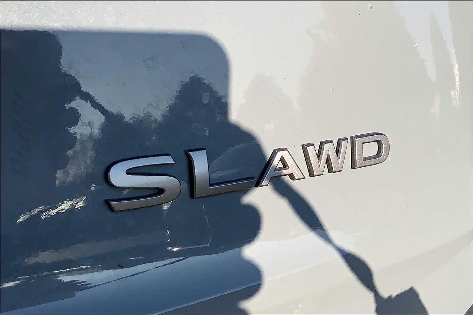 Used 2024 Nissan Rogue SL w/ SL Premium Package AWD/4WD image 10