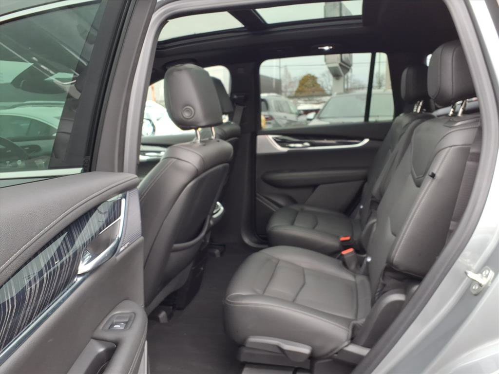 Certified 2024 Cadillac XT6 Premium Luxury w/ LPO, Floor Liner Package image 18