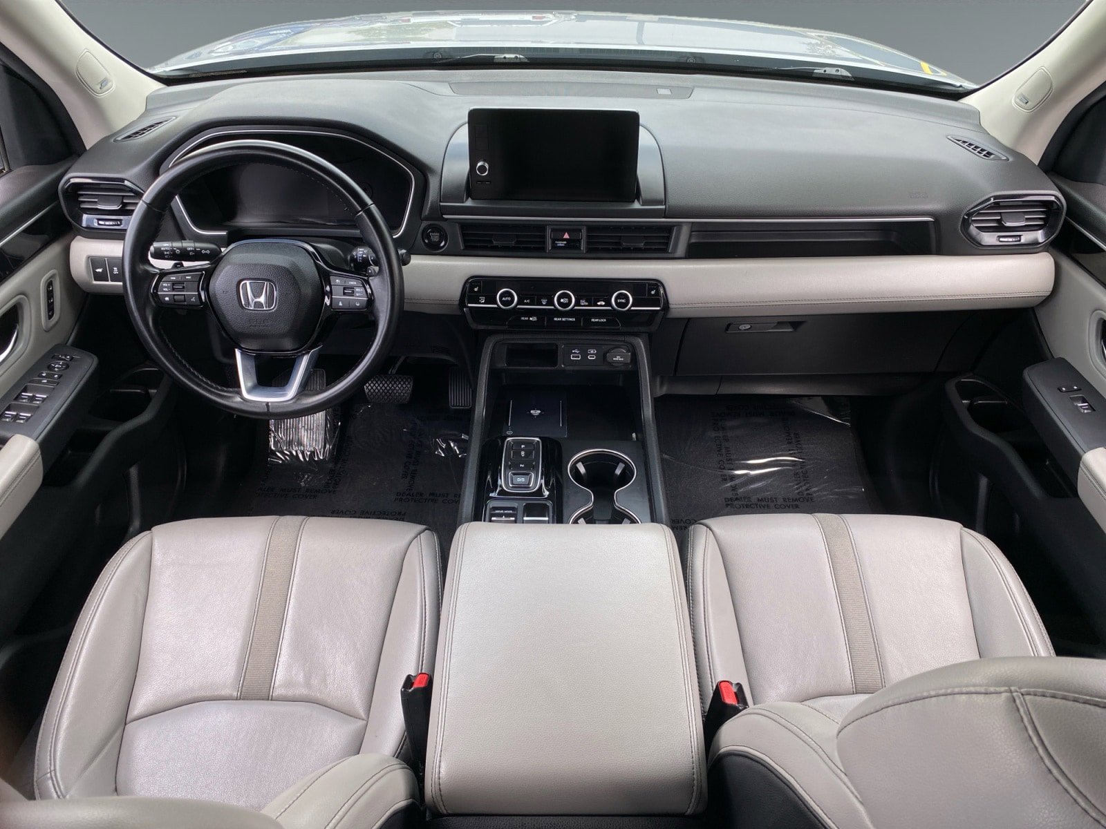 Used 2023 Honda Pilot Touring image 10