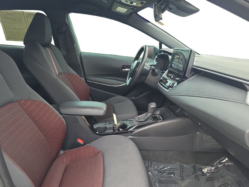 Used 2025 Toyota Corolla SE FWD image 16