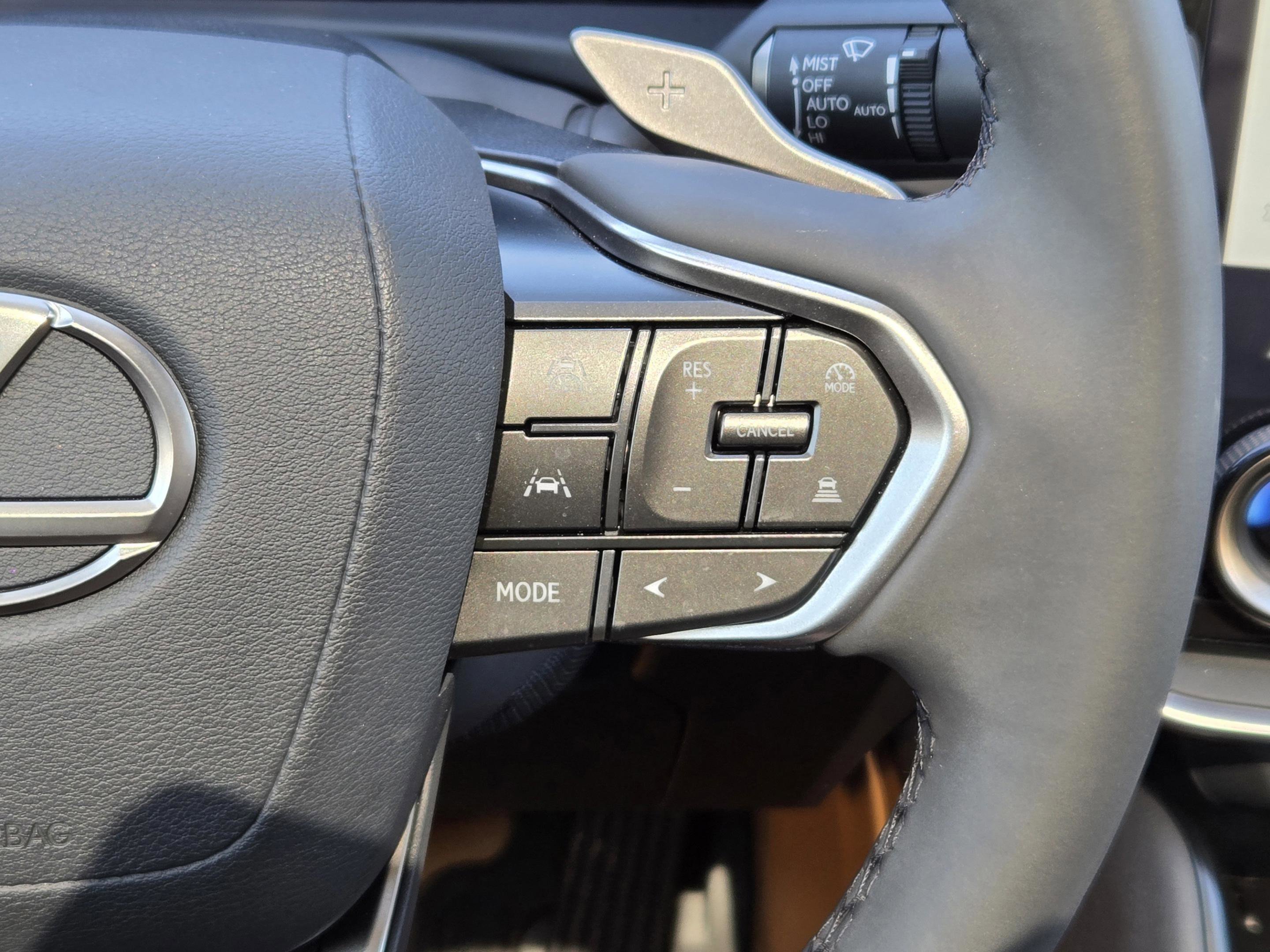 Used 2023 Lexus RZ 450e Premium w/ Accessory Package (Z1) image 38