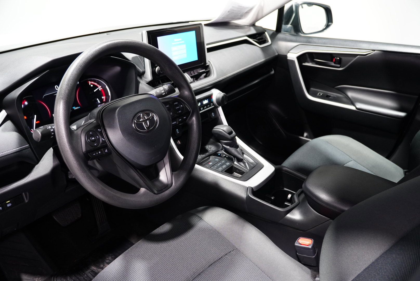 Used 2024 Toyota RAV4 LE image 11