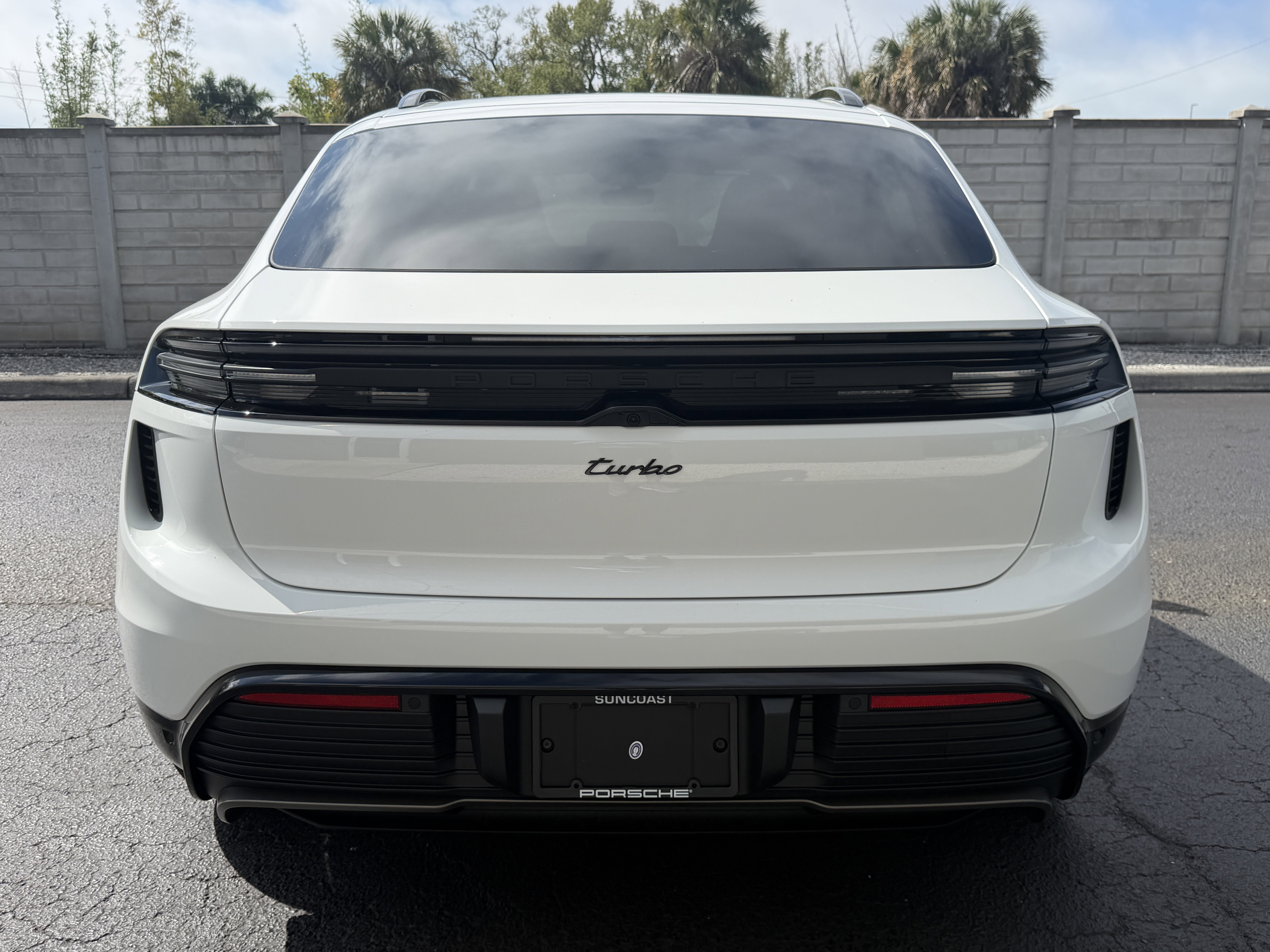 New 2026 Porsche Macan Turbo Electric image 11