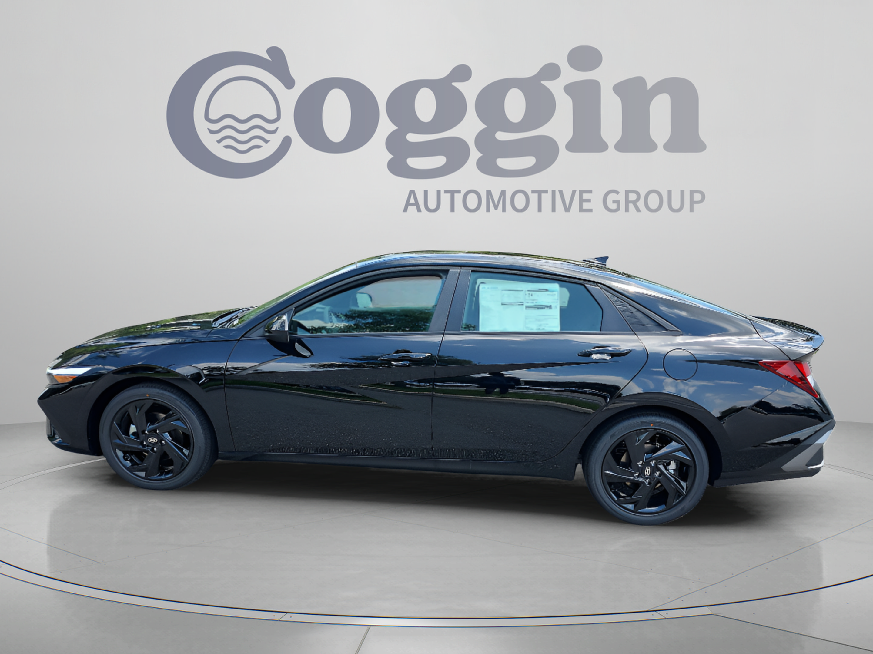 New 2026 Hyundai Elantra SEL Sport FWD image 2
