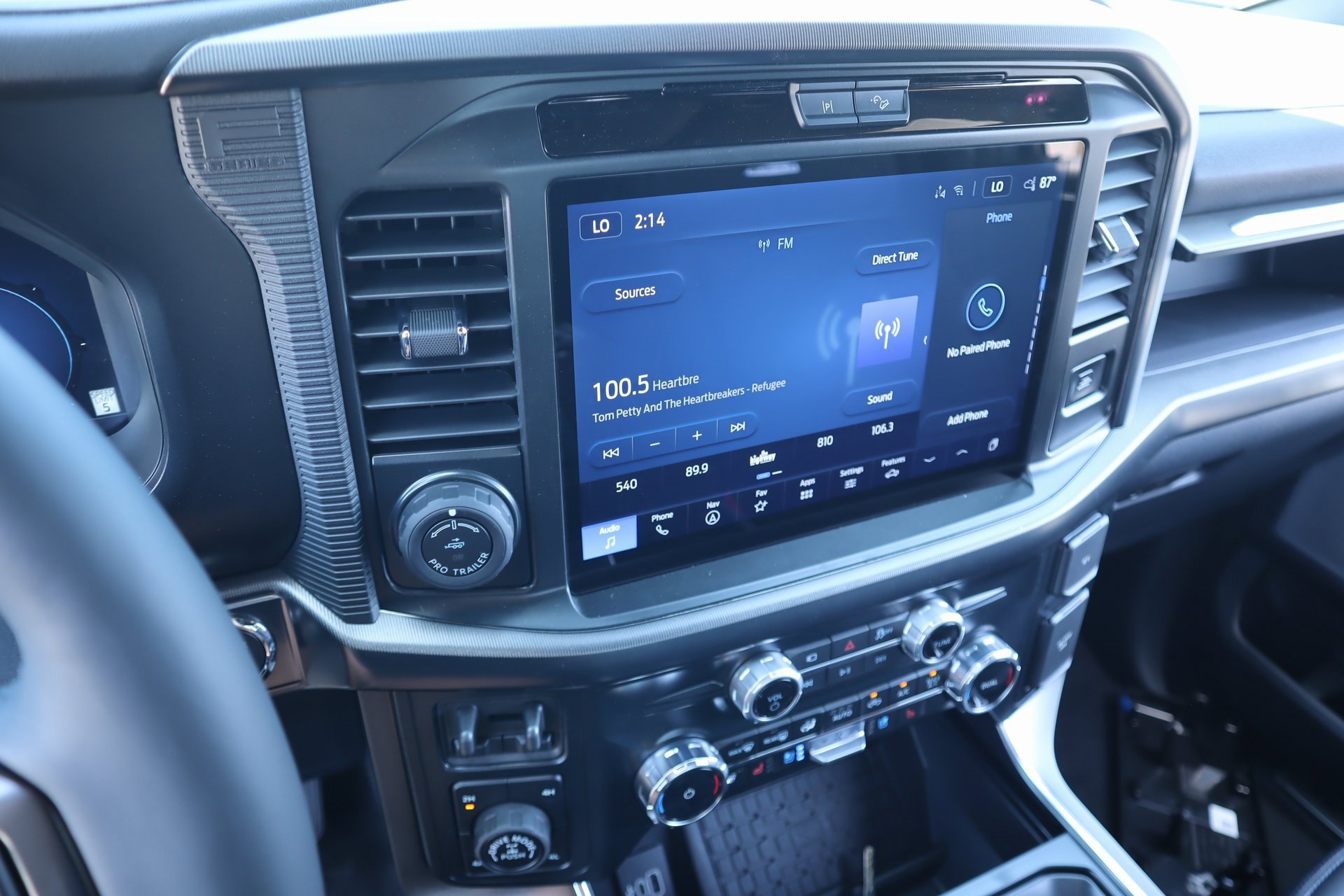 New 2025 Ford F150 Platinum w/ Equipment Group 702A High image 5