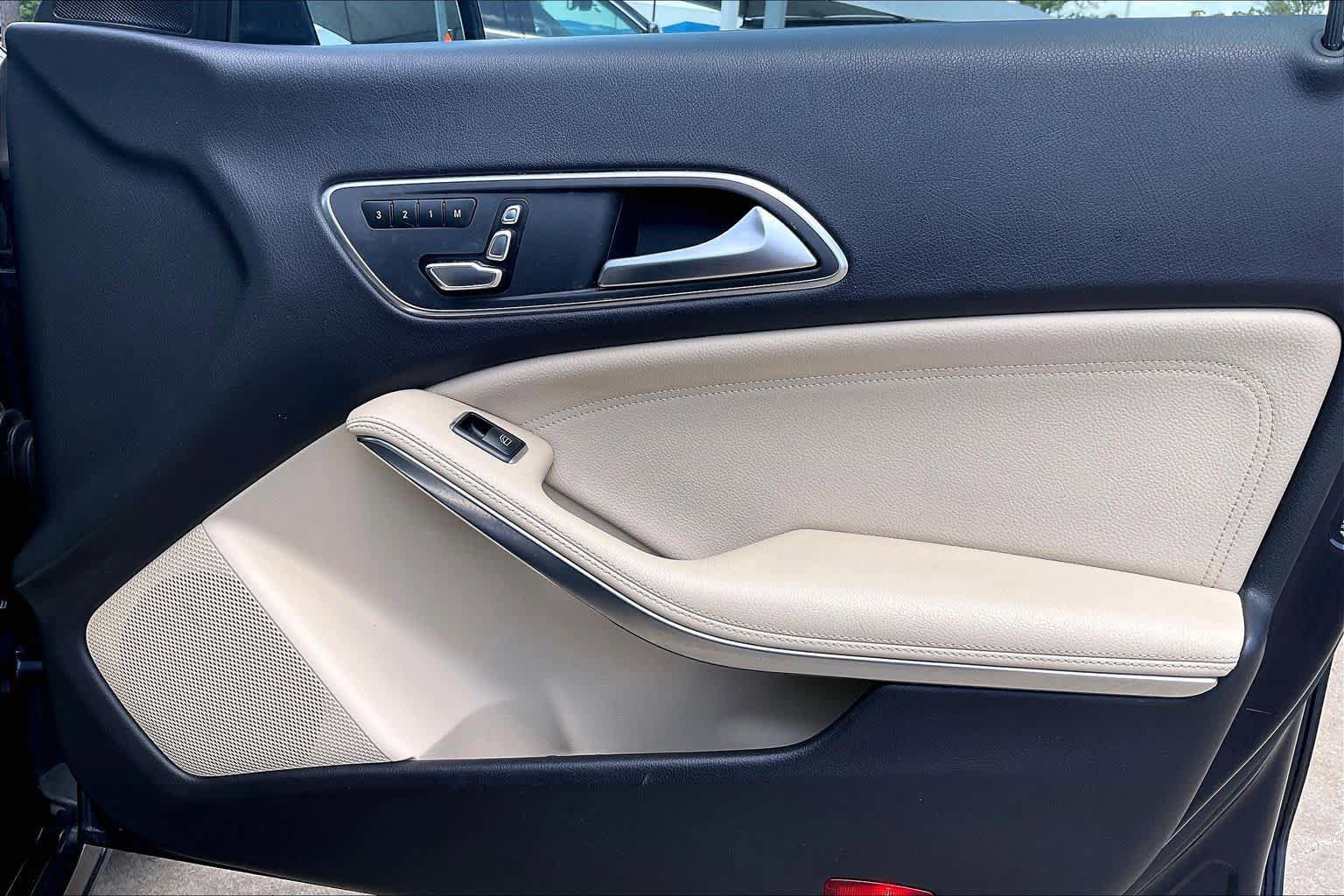 Used 2018 Mercedes-Benz CLA 250 image 23