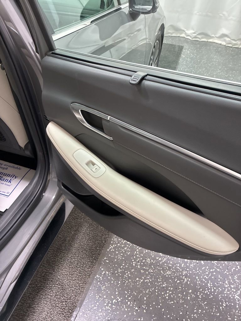 Used 2023 Hyundai Sonata Limited image 25