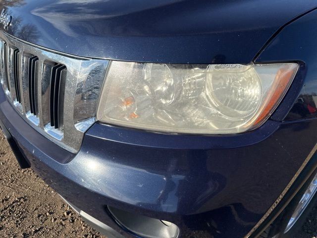 Used 2013 Jeep Grand Cherokee Laredo w/ Laredo E Group image 11