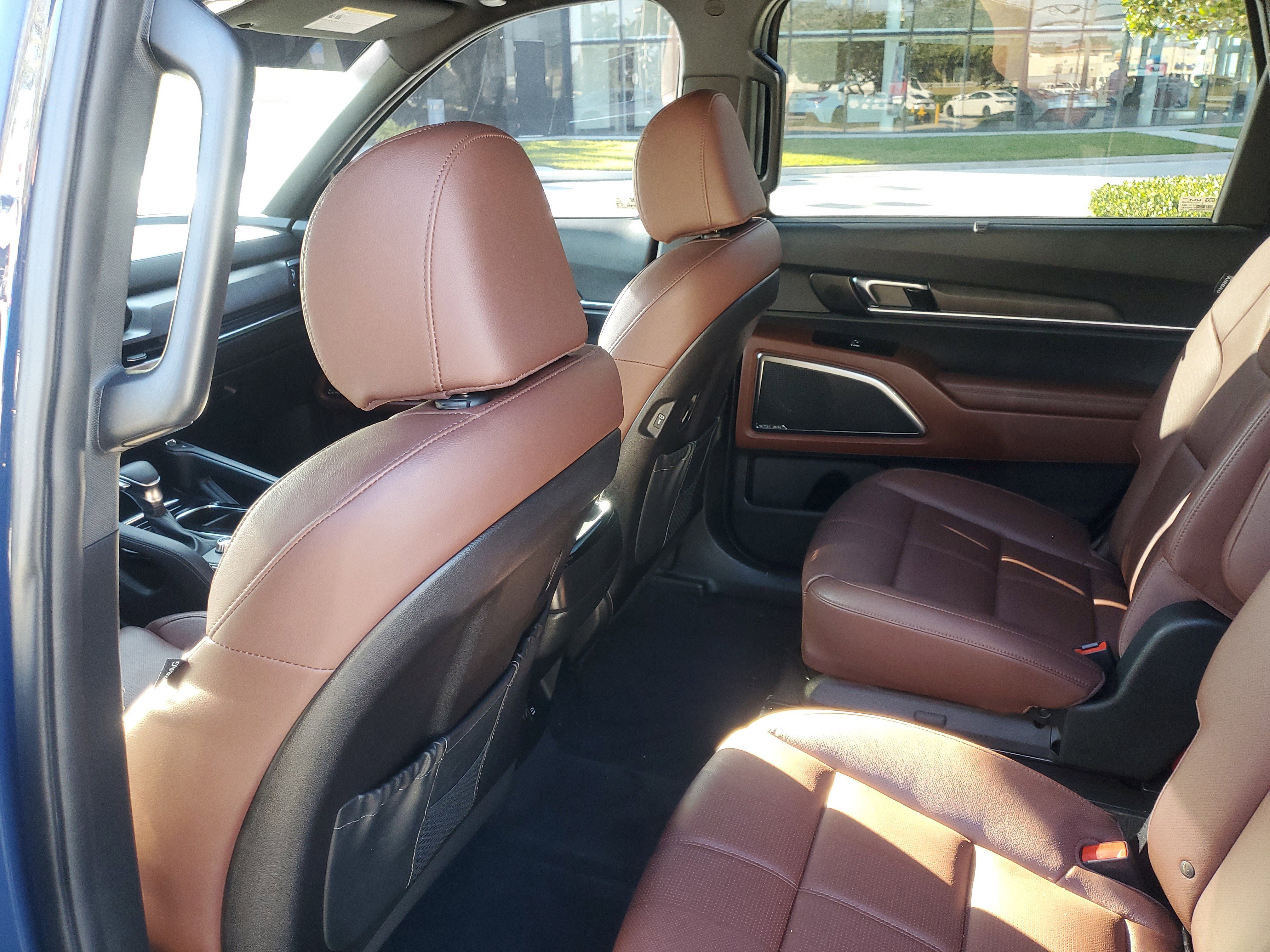 Used 2023 Kia Telluride SX image 16