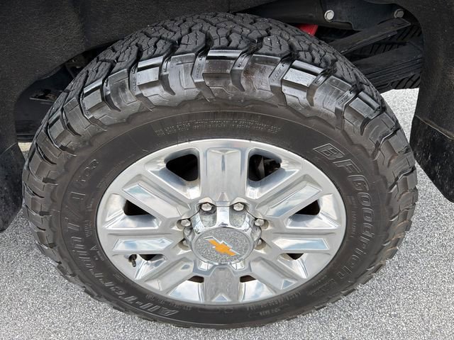 Used 2024 Chevrolet Silverado 2500 High Country w/ High Country Premium Package AWD/4WD image 19
