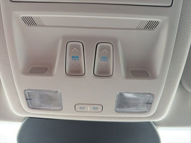 Used 2023 Ford Escape SE w/ Class II Trailer Tow Package image 39