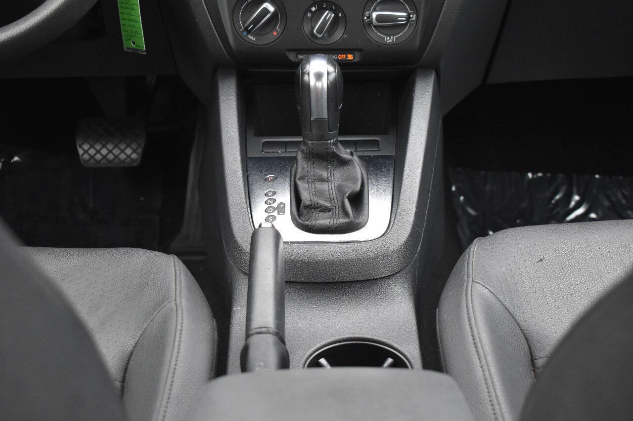 Used 2012 Volkswagen Jetta SE image 23