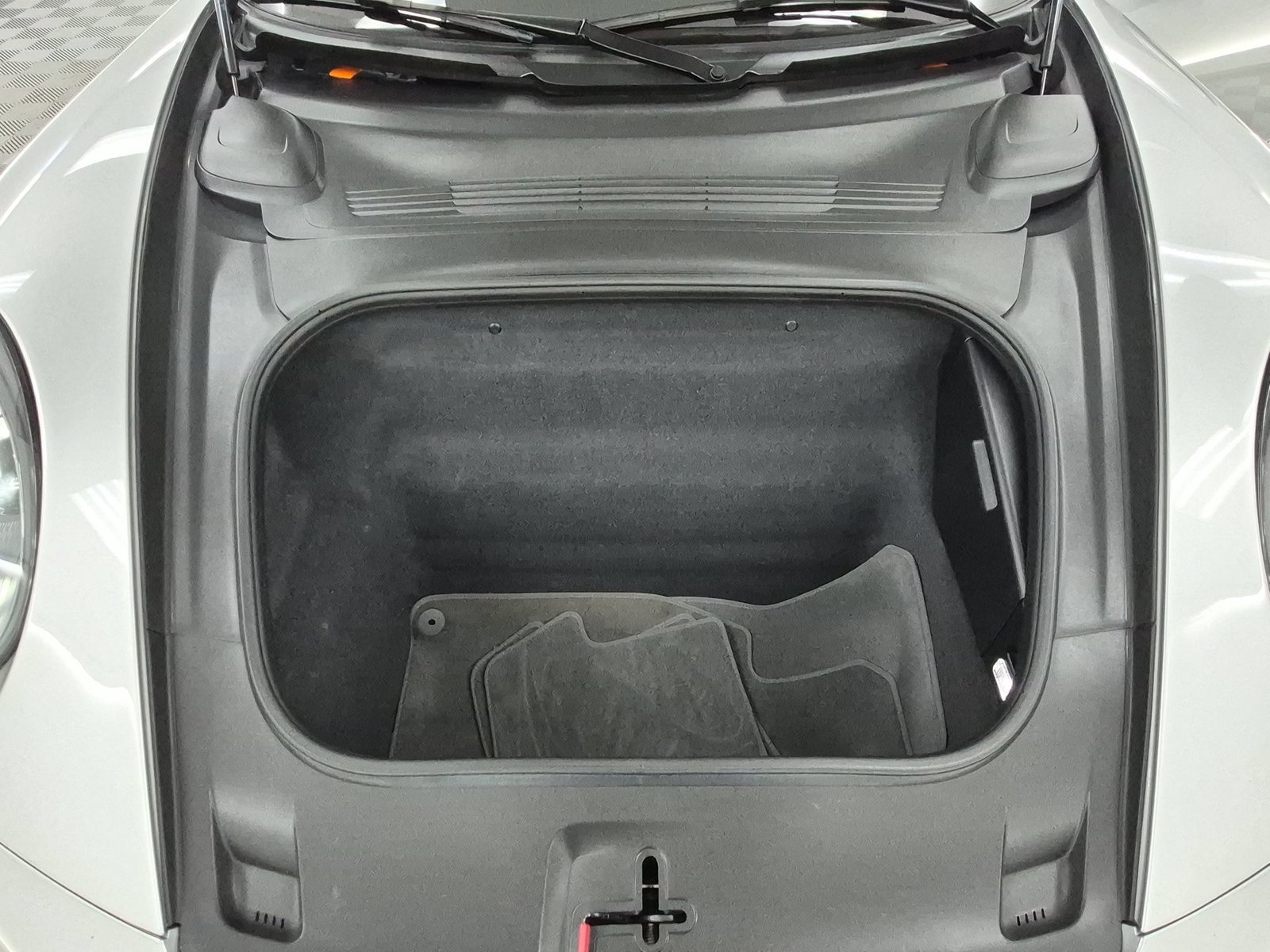 Certified 2020 Porsche 911 Carrera 4S AWD/4WD image 10