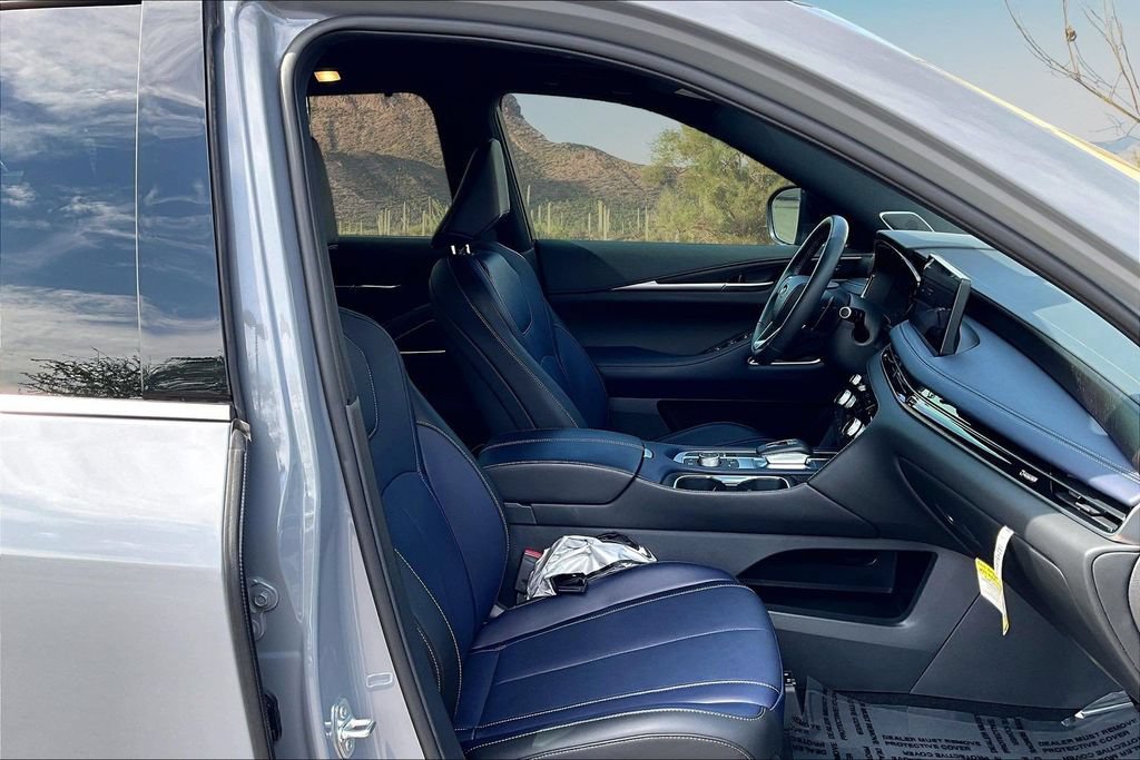 Used 2026 INFINITI QX60 Sport AWD/4WD image 7