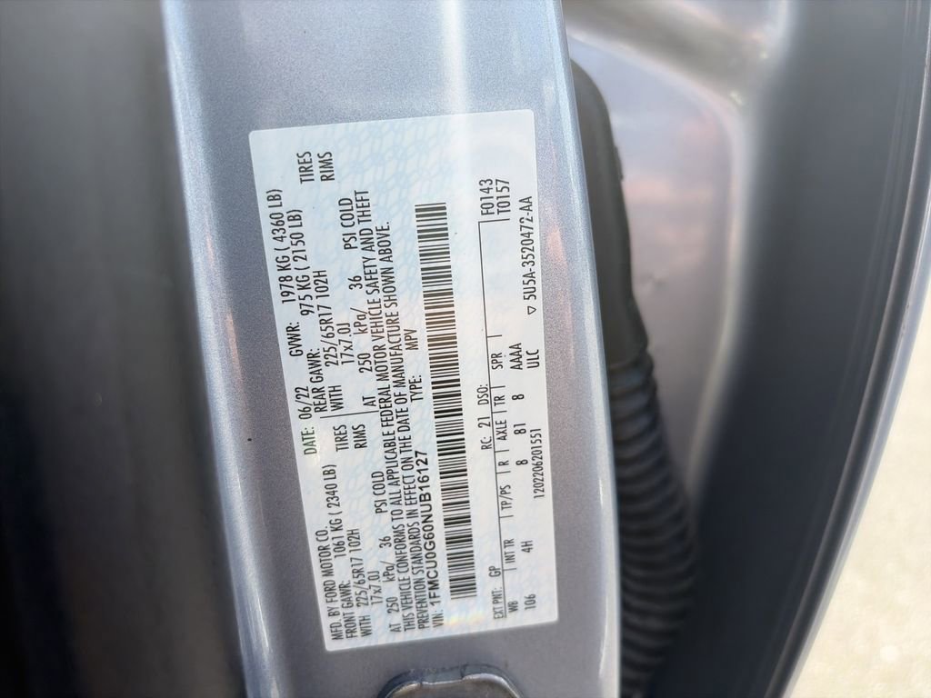 Used 2022 Ford Escape SE w/ Convenience Package FWD image 37
