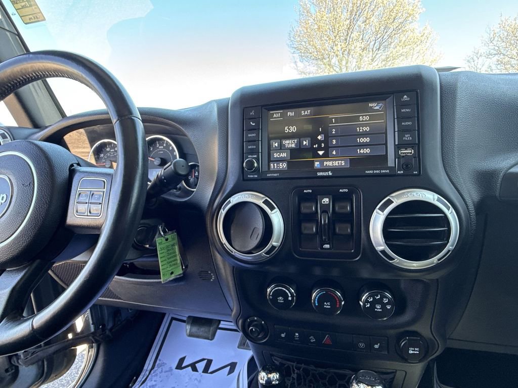 Used 2015 Jeep Wrangler Unlimited Sahara w/ Dual Top Group image 19