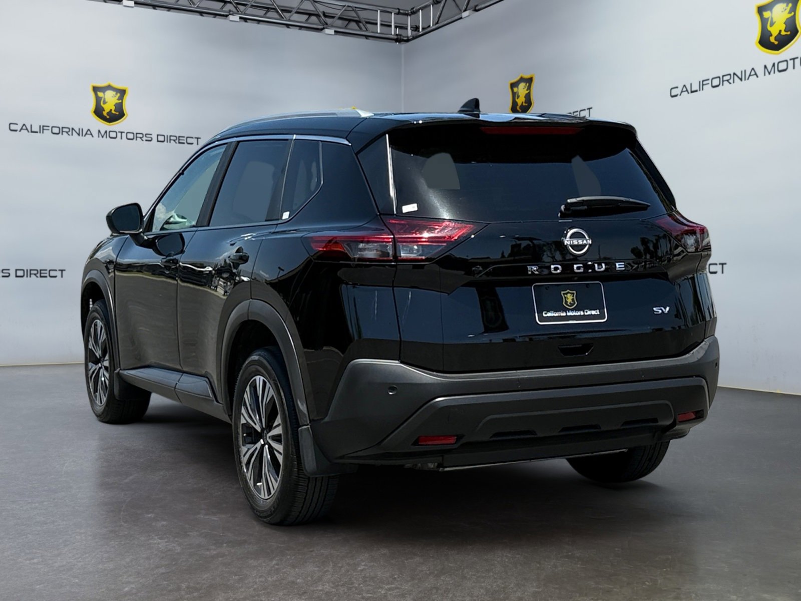 Used 2023 Nissan Rogue SV w/ SV Premium B Package image 3