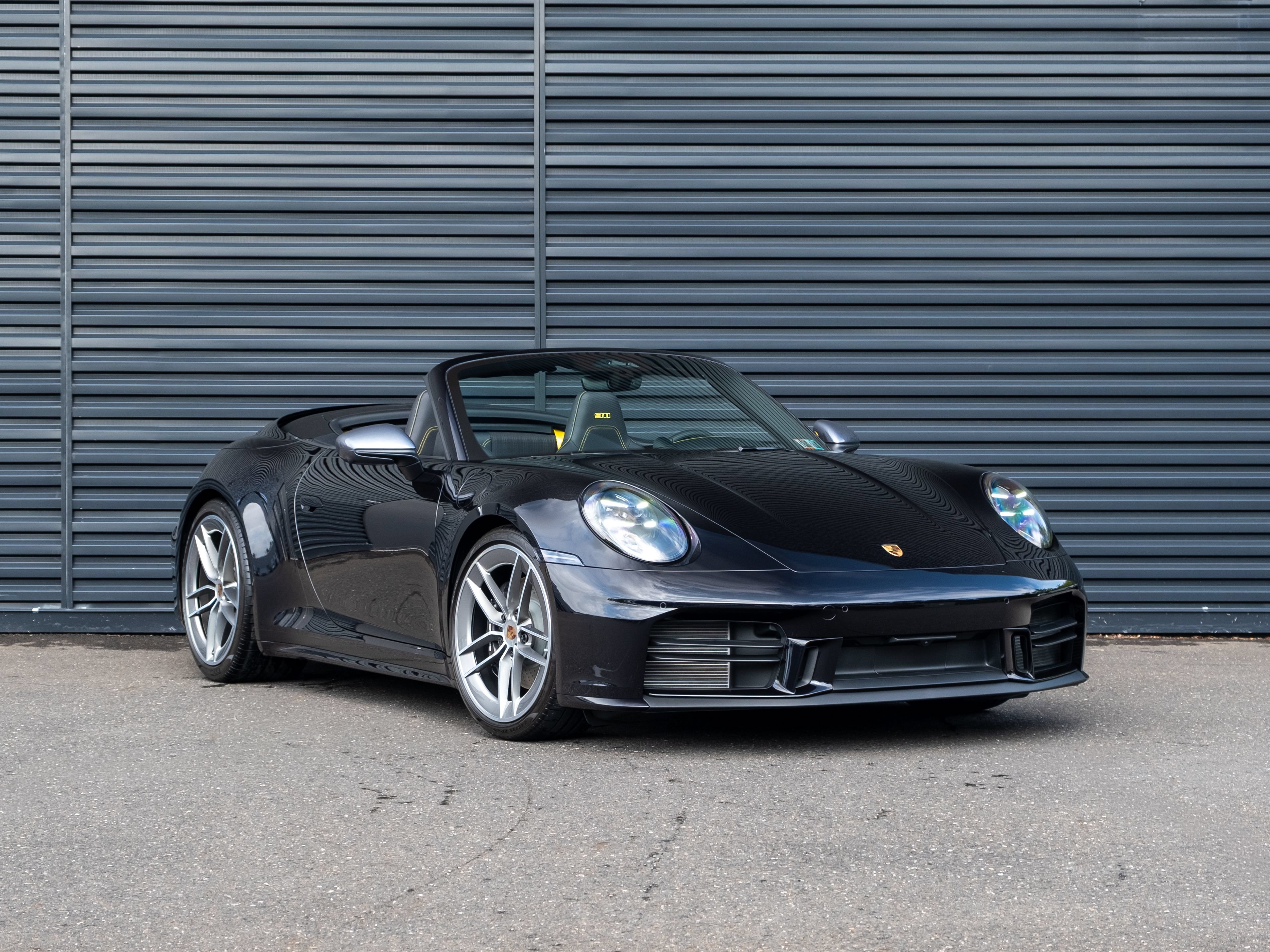 New 2026 Porsche 911 Carrera T RWD image 10