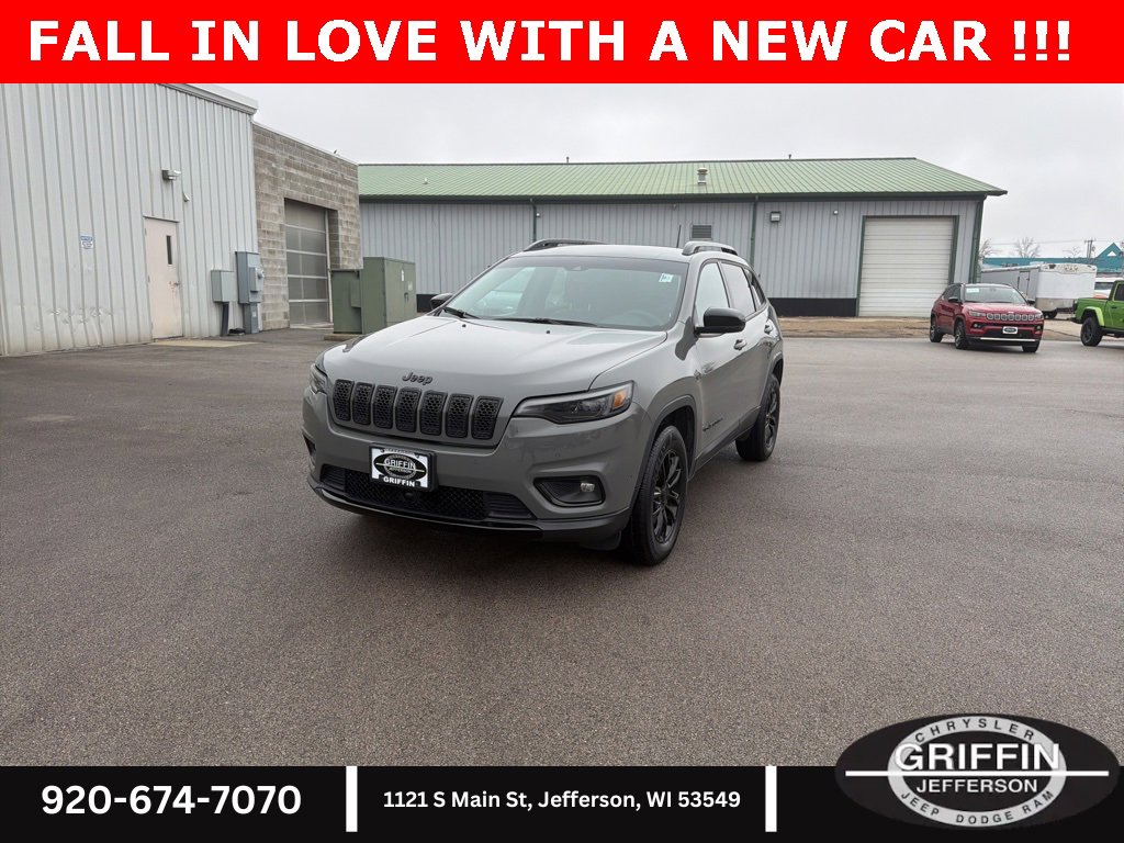 Used 2023 Jeep Cherokee Altitude Lux image 2