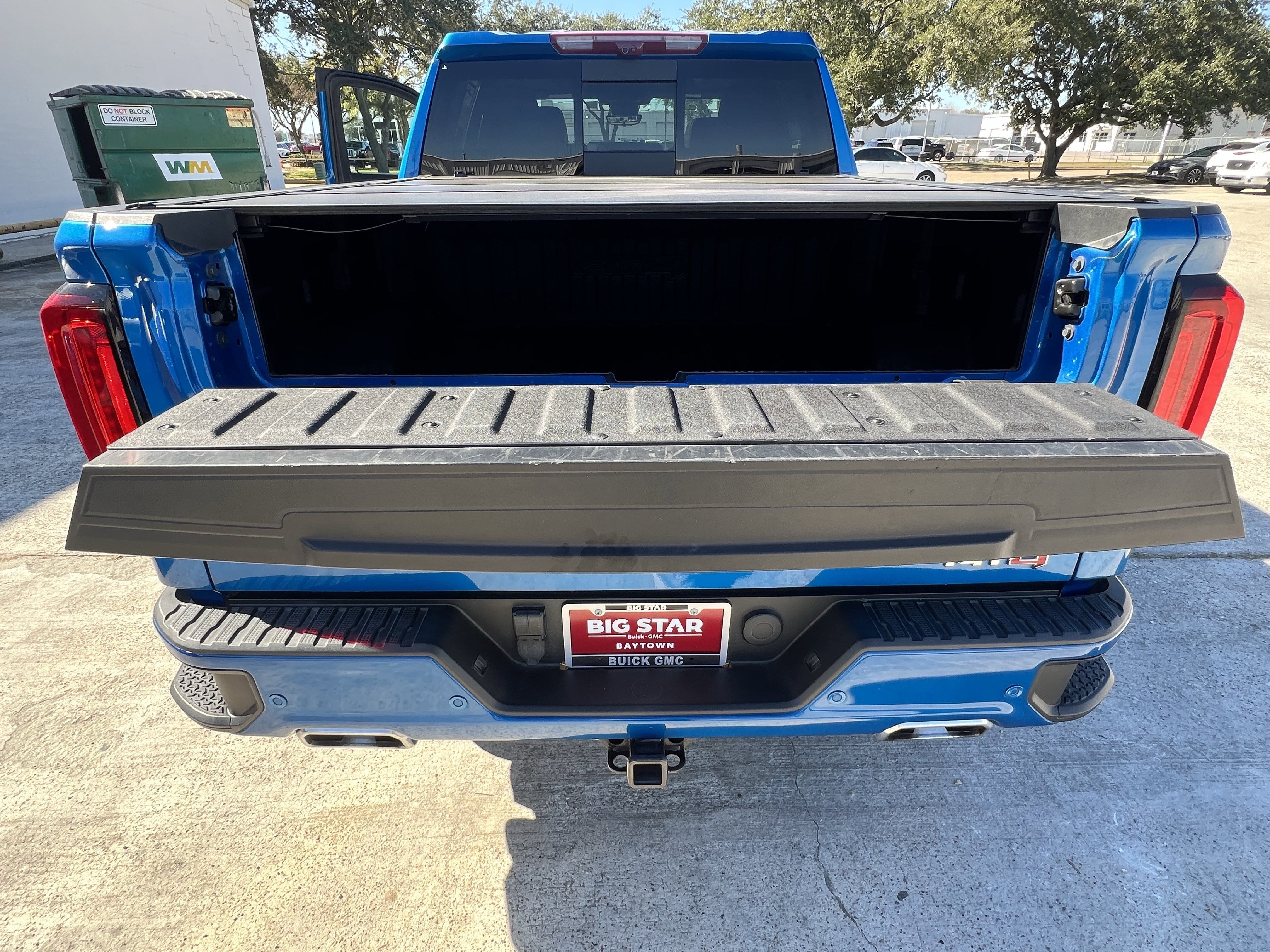 Used 2024 GMC Sierra 1500 AT4 w/ Technology Package image 28