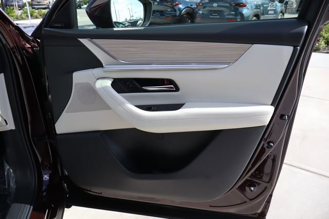 Used 2024 MAZDA CX-90 3.3 Turbo w/ Premium Plus Pkg image 32