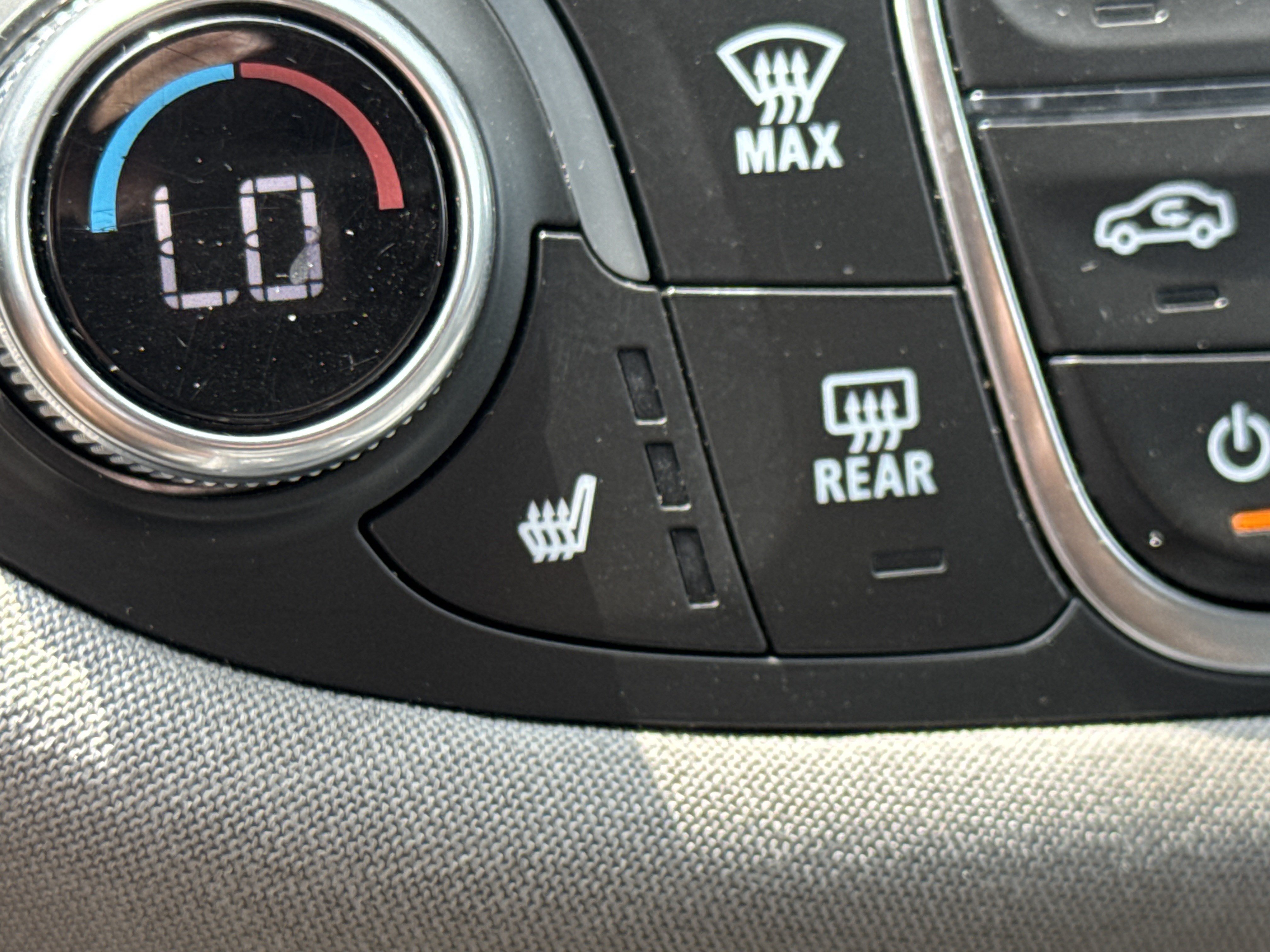 Used 2025 Chevrolet Malibu LT FWD image 14