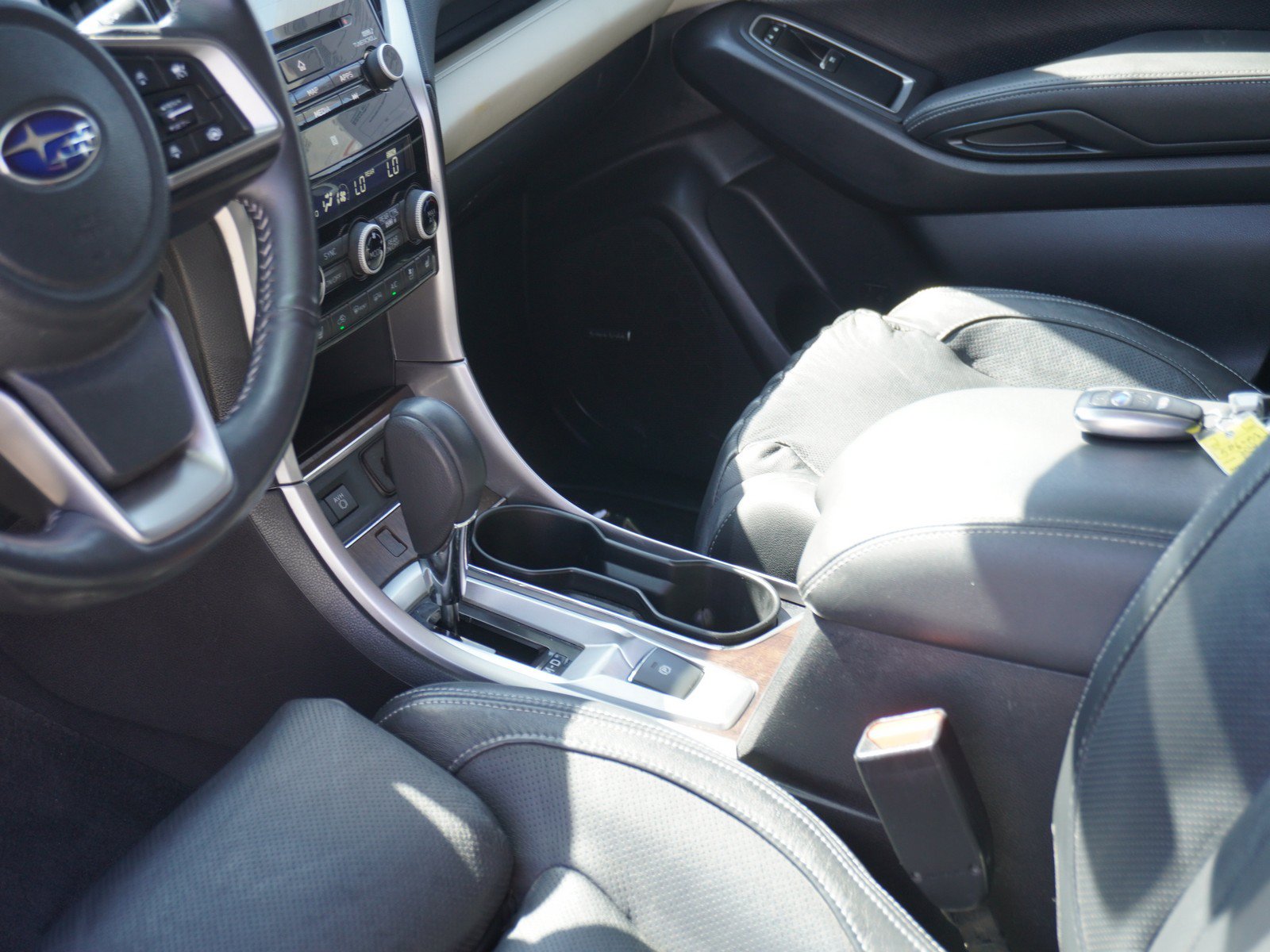 Used 2022 Subaru Ascent Touring AWD/4WD image 25