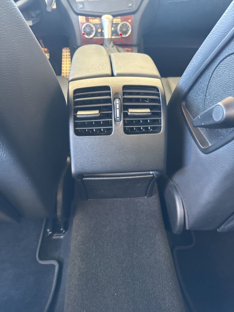 Used 2010 Mercedes-Benz C 300 Sedan image 18