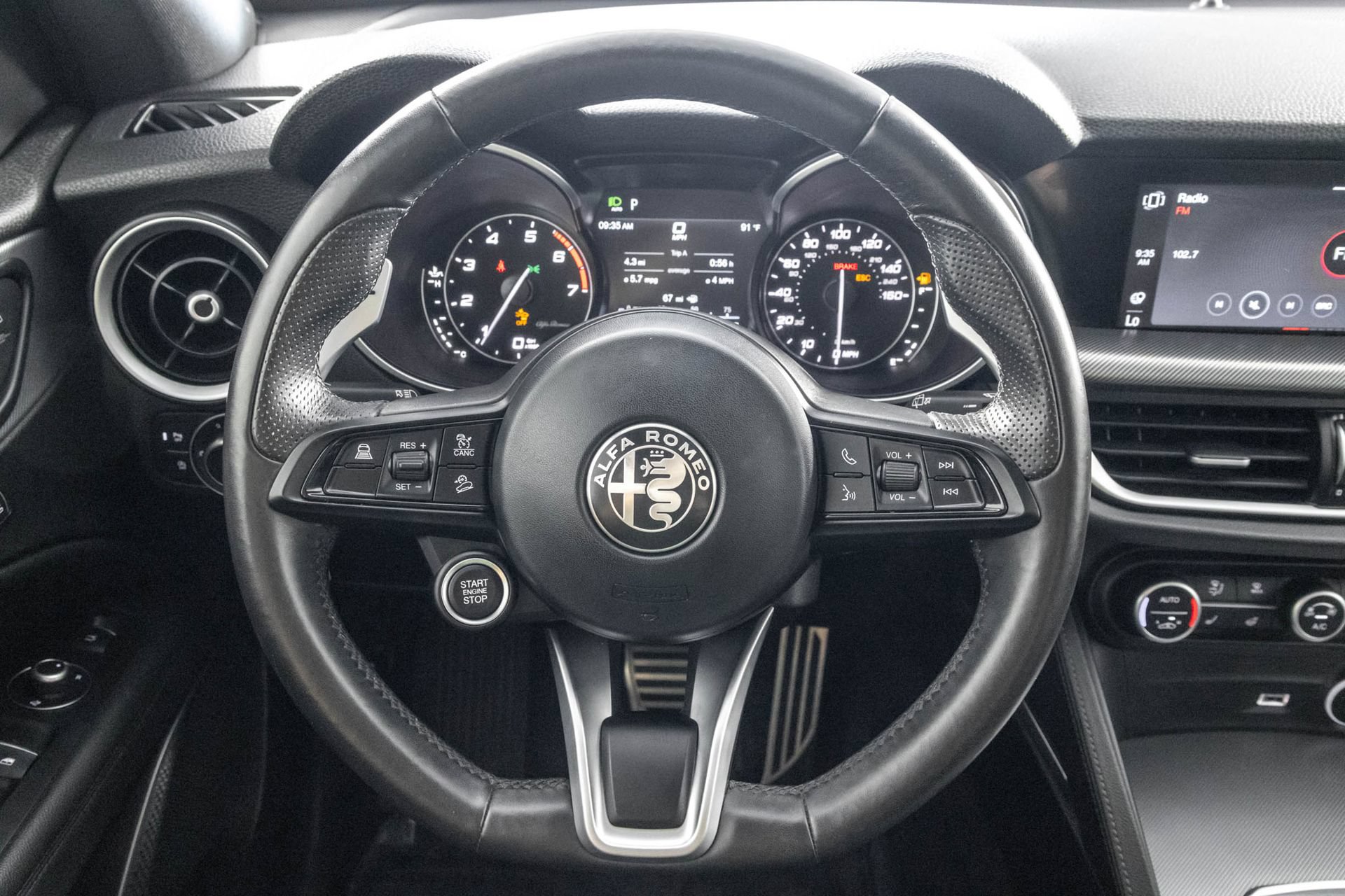 Used 2023 Alfa Romeo Stelvio Veloce AWD/4WD image 29
