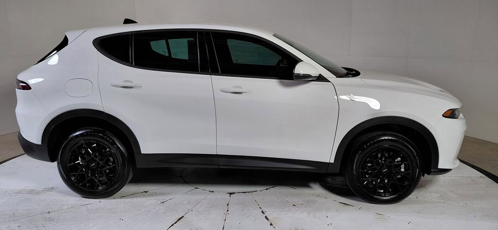 Certified 2024 Dodge Hornet GT w/ Cold Weather Group AWD/4WD image 8