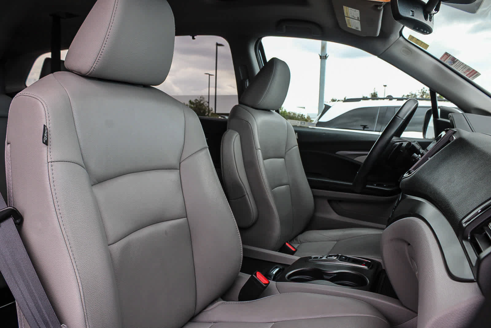 Used 2022 Honda Pilot Special Edition image 16