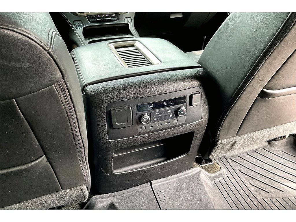 Used 2018 GMC Yukon XL Denali w/ Denali Ultimate Package AWD/4WD image 10